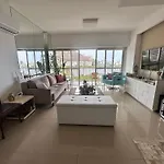 Varanda Com Vista Incrivel Para Lagoa