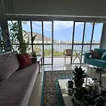 Varanda Com Vista Incrivel Para Lagoa